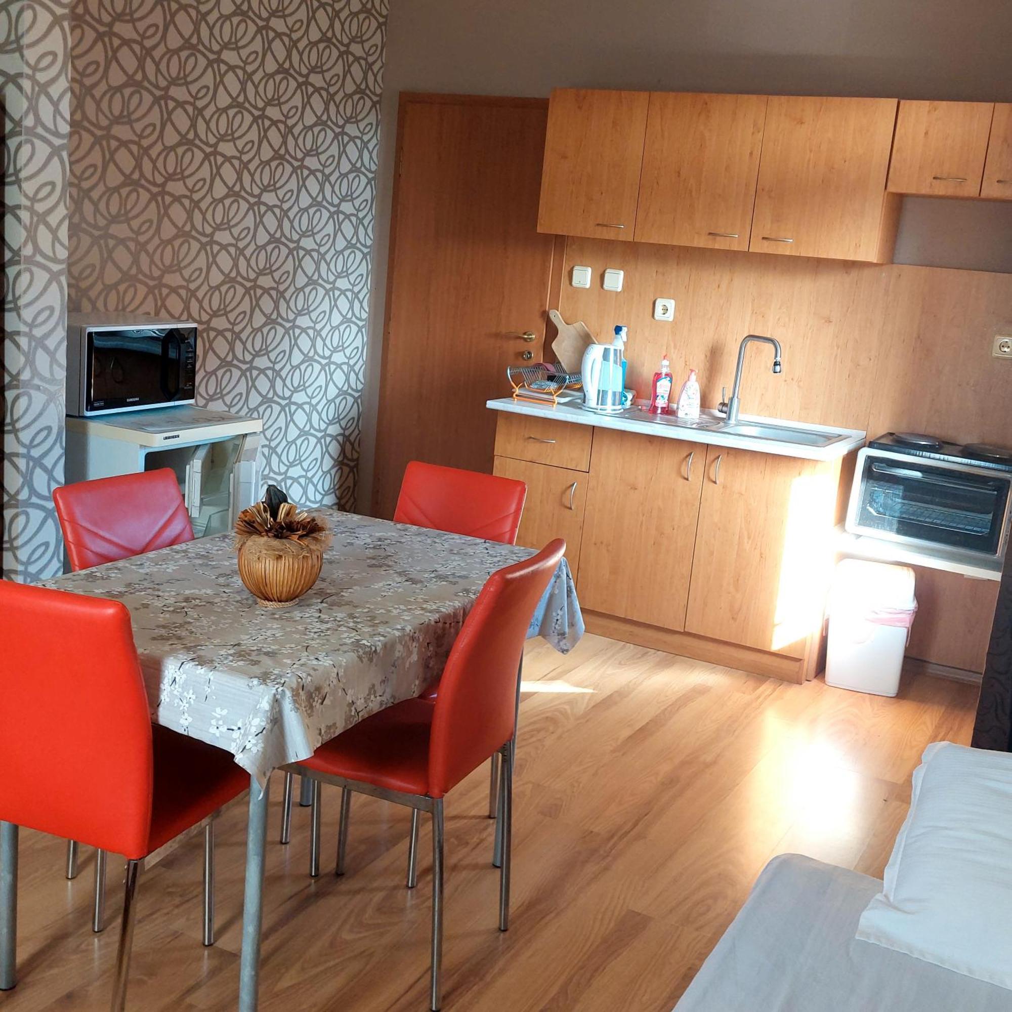 פומורי Hristovi Apartments & Studios מראה חיצוני תמונה